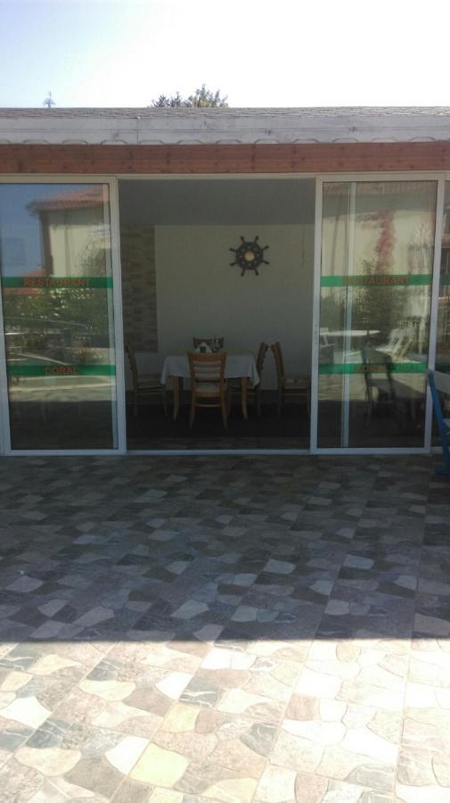 Family Hotel Coral Sozopol Ngoại thất bức ảnh