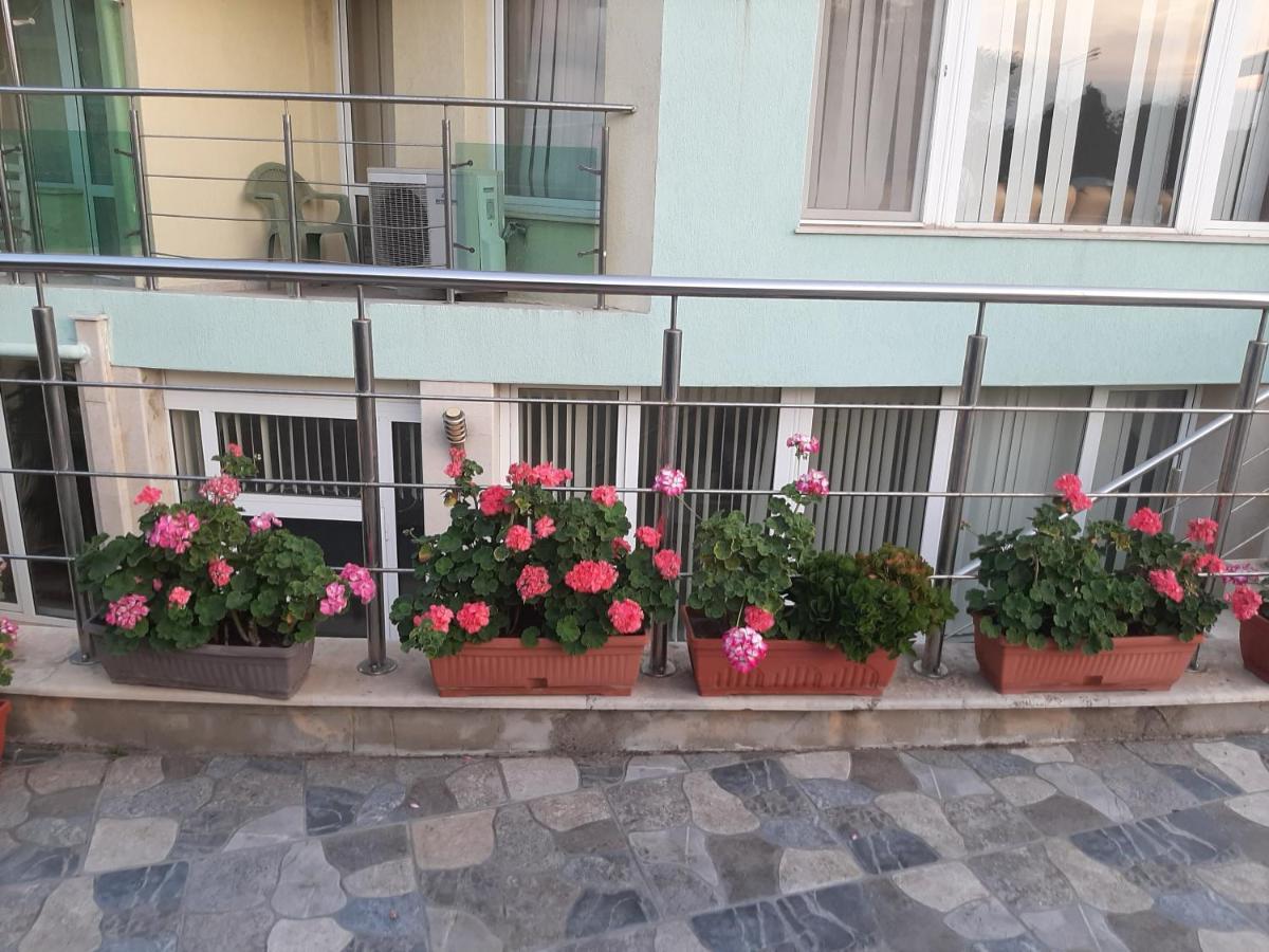 Family Hotel Coral Sozopol Ngoại thất bức ảnh