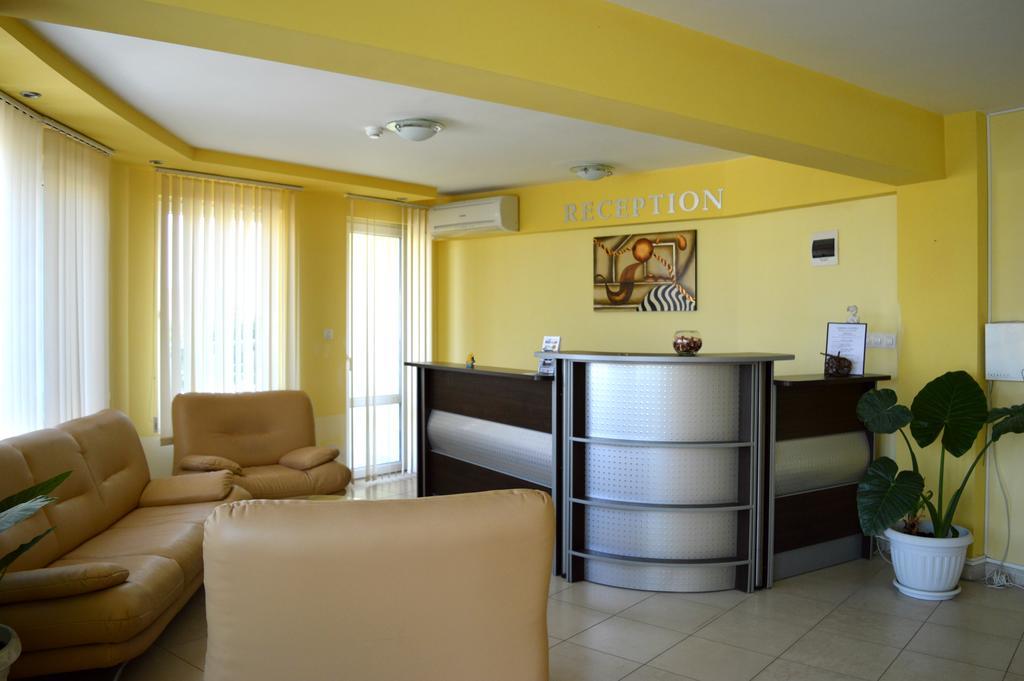 Family Hotel Coral Sozopol Ngoại thất bức ảnh