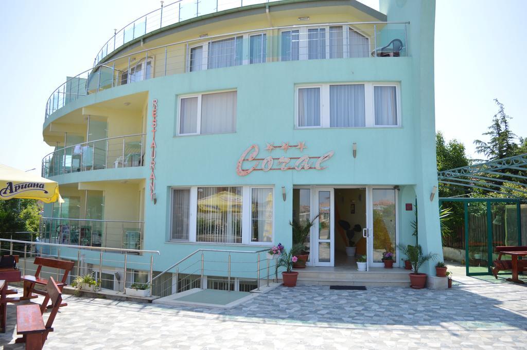 Family Hotel Coral Sozopol Ngoại thất bức ảnh