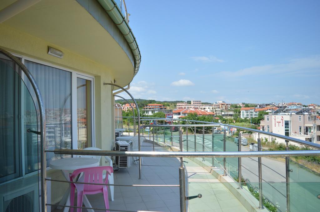 Family Hotel Coral Sozopol Ngoại thất bức ảnh