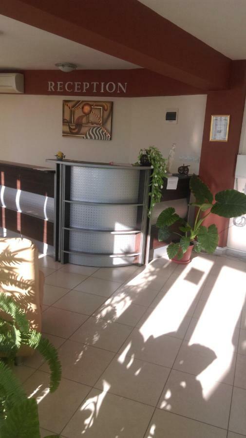 Family Hotel Coral Sozopol Ngoại thất bức ảnh